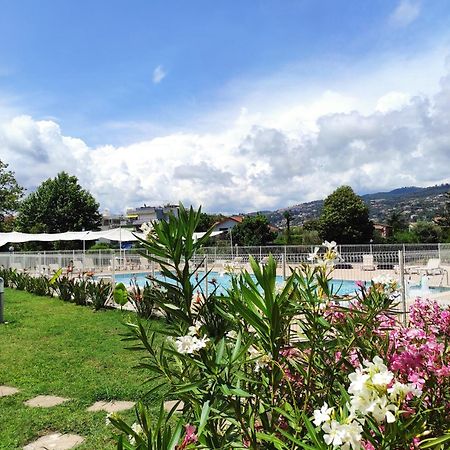 Studio 2 - Les Suites De Robinson - Residence Avec Piscine En Bord De Siagne, A Мандельё-ла-Напуль Экстерьер фото
